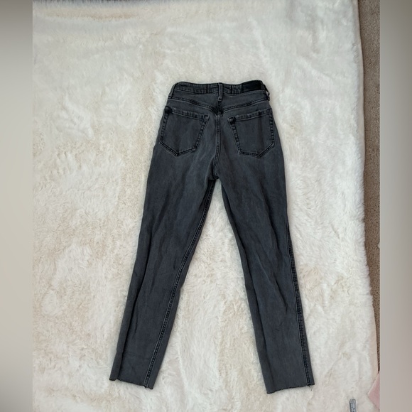 Hollister Women's High Rise Dark Gray Jeans Ultra High Mom Jean 00R - Picture 2 of 5